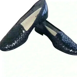 Trotters Liz Woven Leather Slip On Loafer Size 9N. Black Career Casual